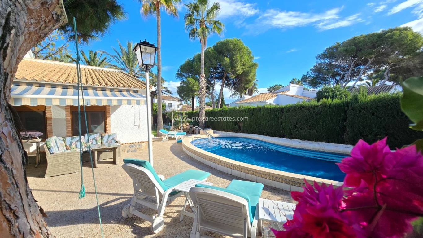 Resale - Villa - Orihuela Costa - Cabo Roig