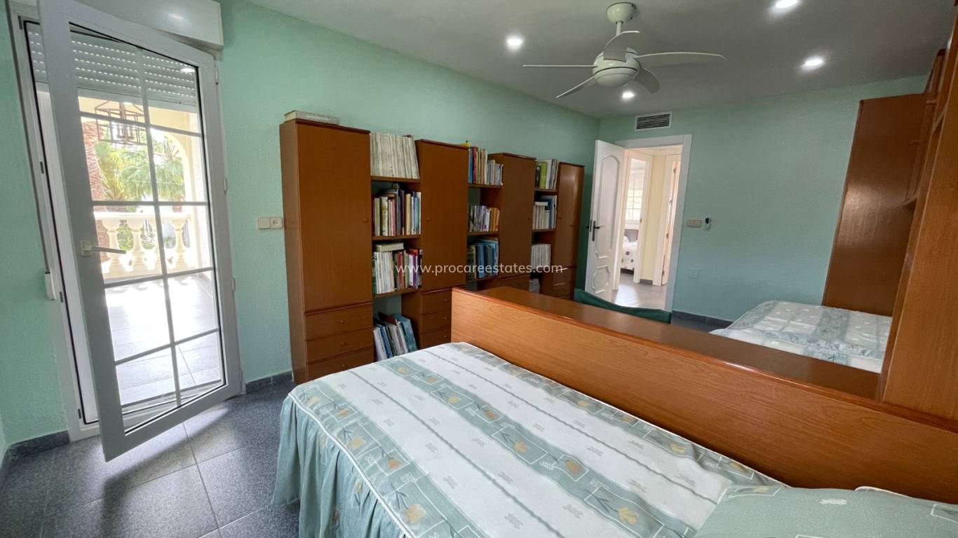 Resale - Villa - Orihuela Costa - Cabo Roig