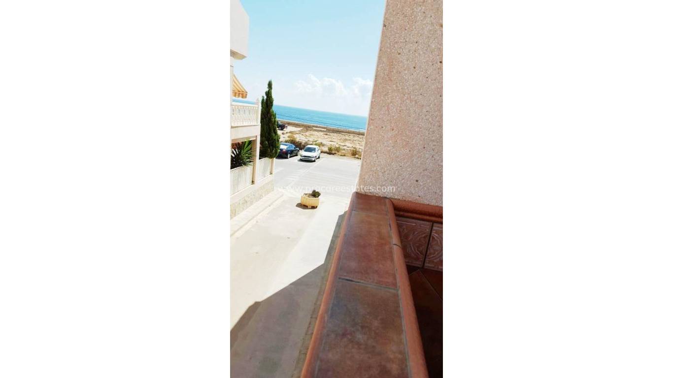 Resale - Villa - Orihuela Costa - Campoamor