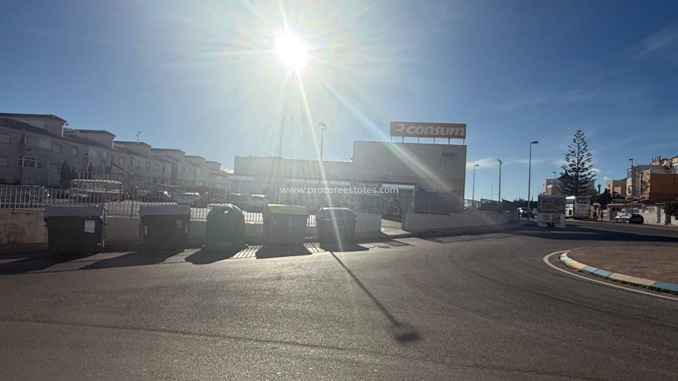 Resale - Villa - Orihuela Costa - Campoamor