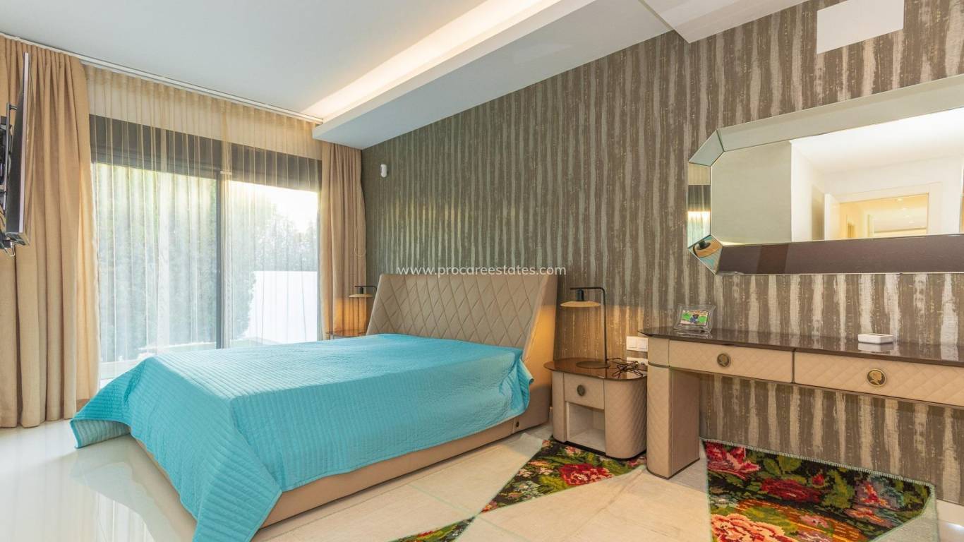 Resale - Villa - Orihuela Costa - Campoamor