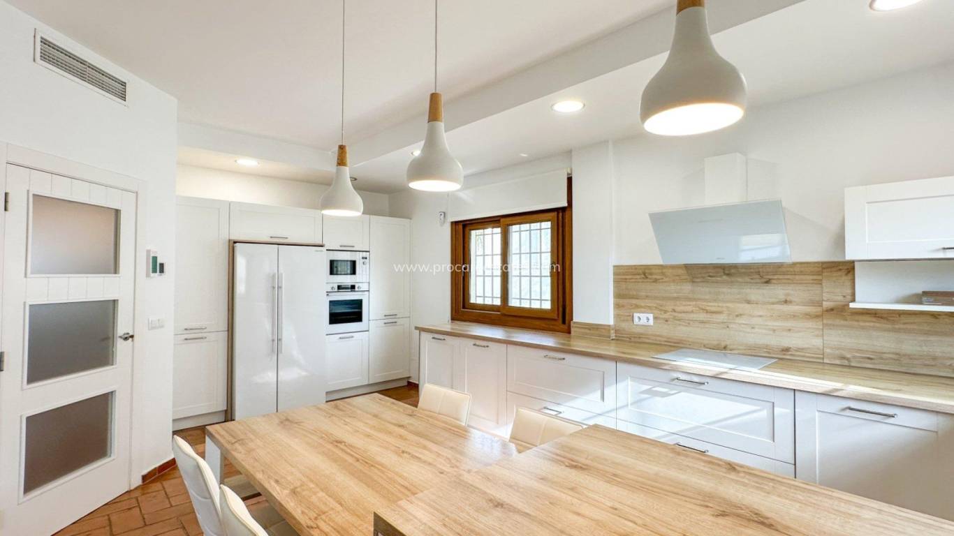 Resale - Villa - Orihuela Costa - Campoamor