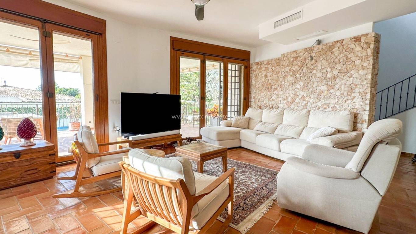 Resale - Villa - Orihuela Costa - Campoamor