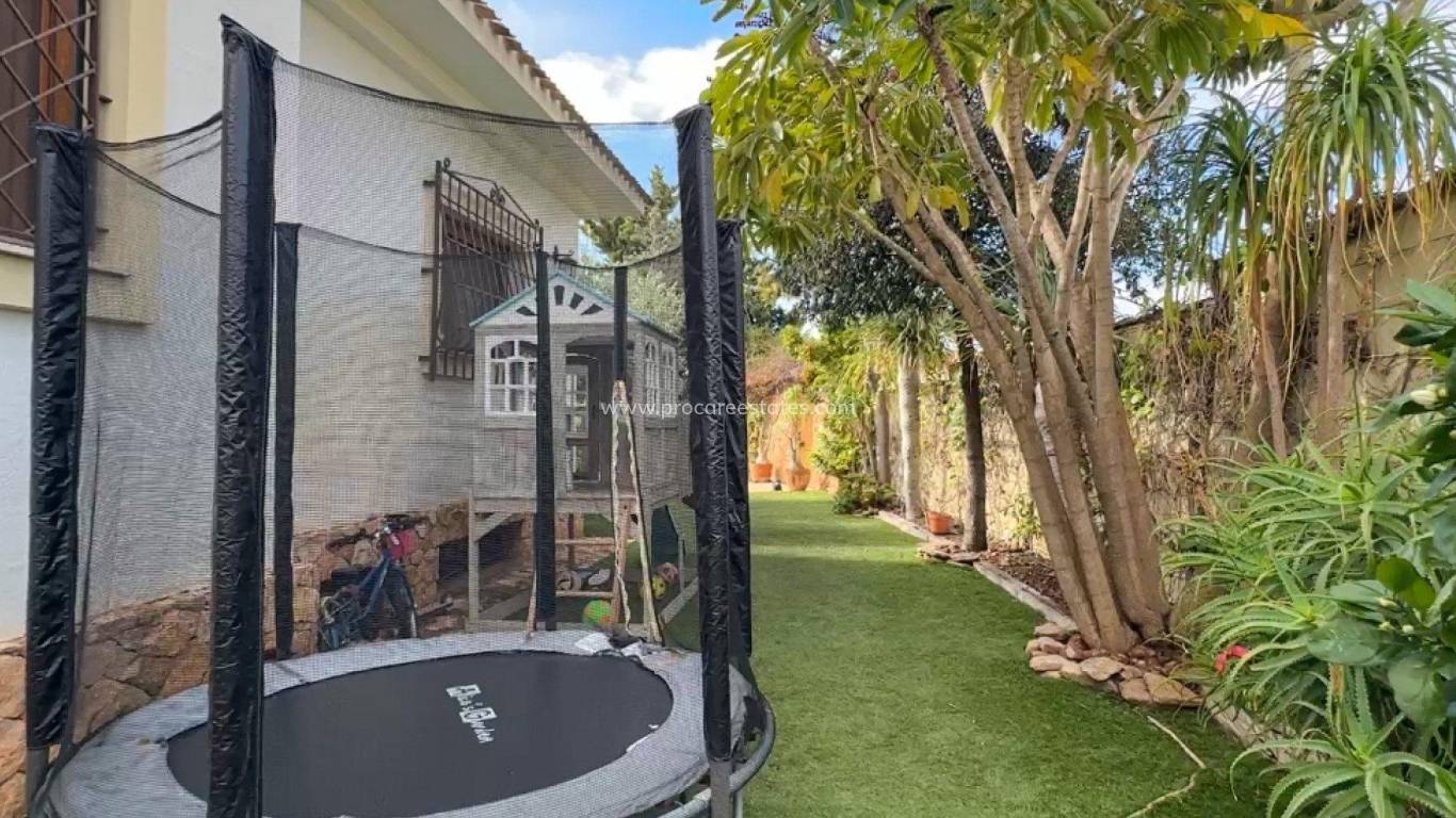 Resale - Villa - Orihuela Costa - Campoamor