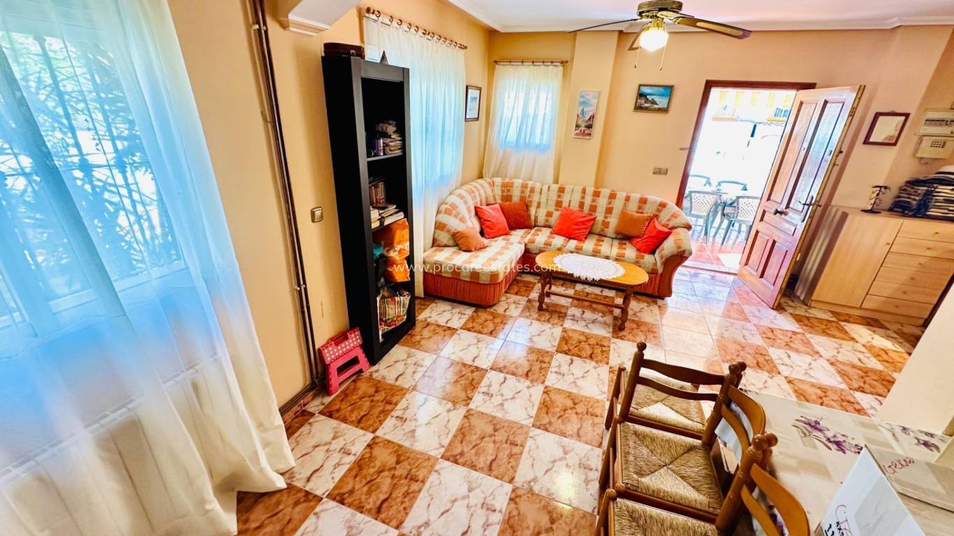 Resale - Villa - Orihuela Costa - Campoamor