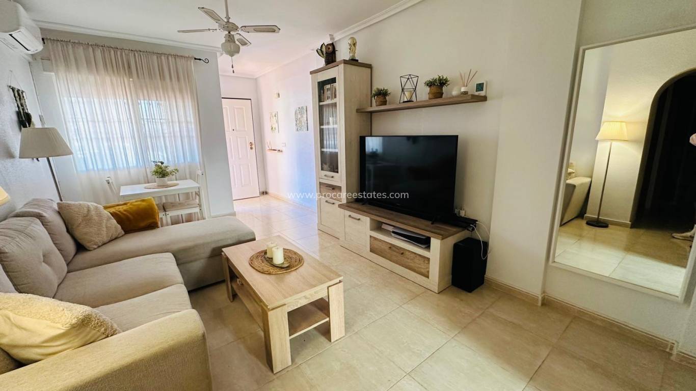 Resale - Villa - Orihuela Costa - Campoamor