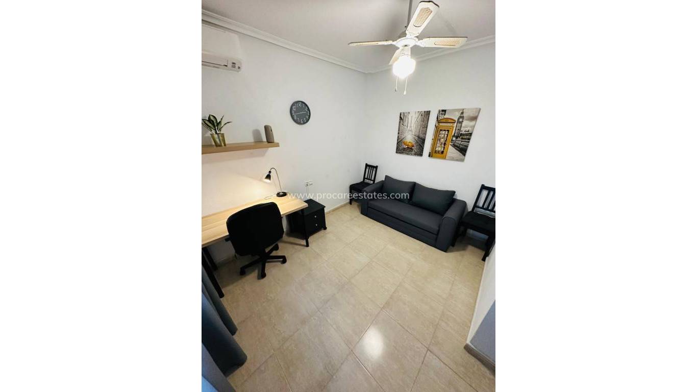 Resale - Villa - Orihuela Costa - Campoamor