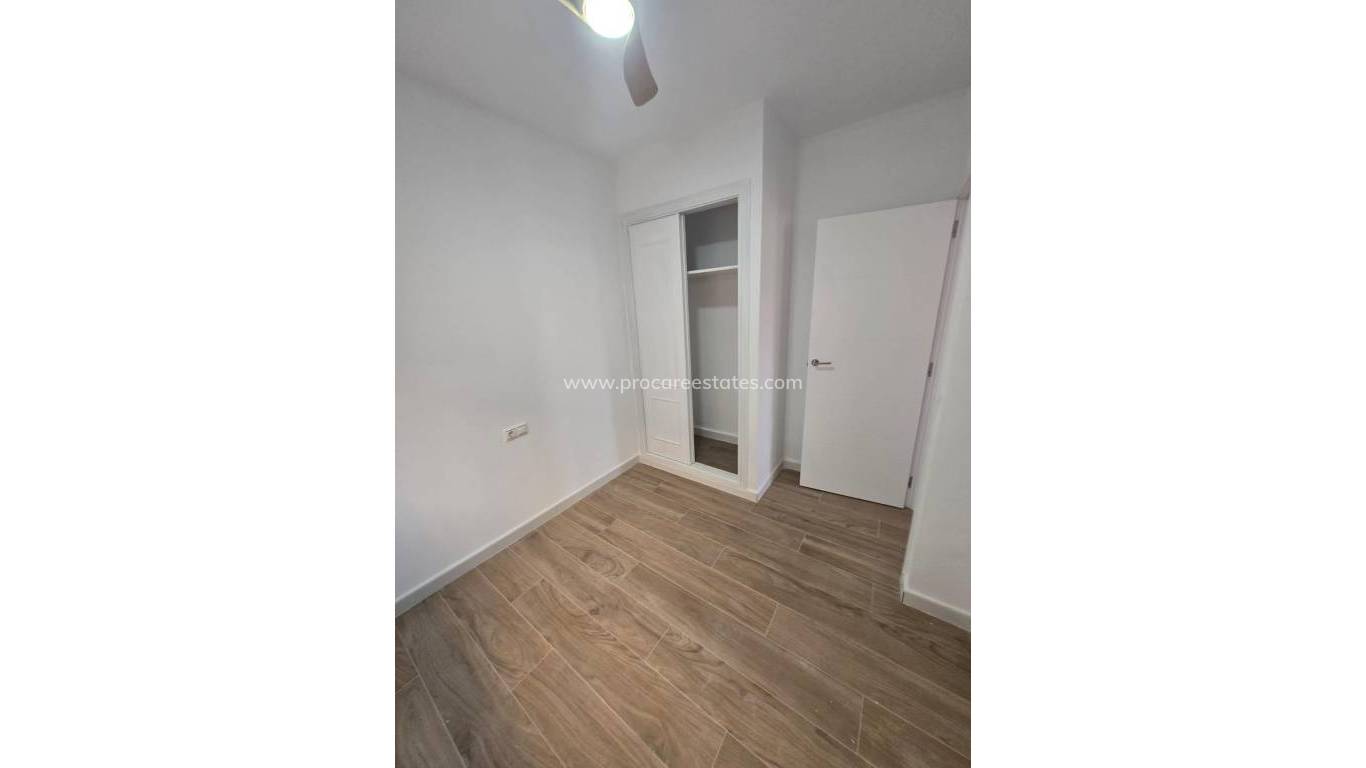 Resale - Villa - Orihuela Costa - Campoamor