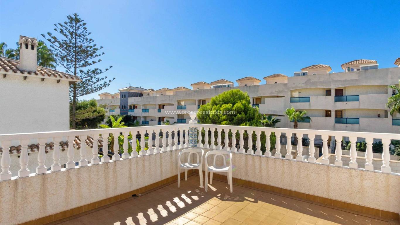 Resale - Villa - Orihuela Costa - La Zenia