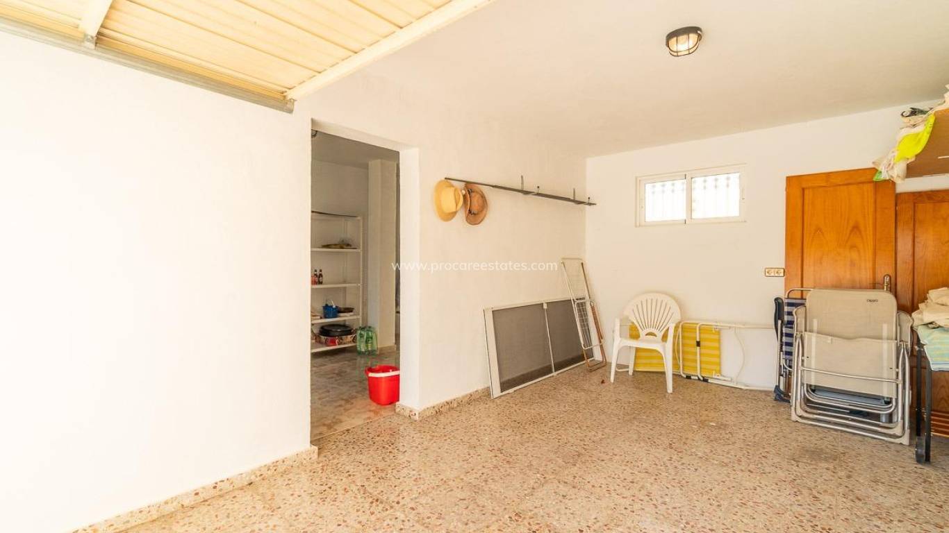 Resale - Villa - Orihuela Costa - La Zenia