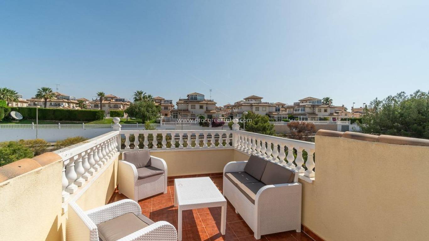 Resale - Villa - Orihuela Costa - La Zenia