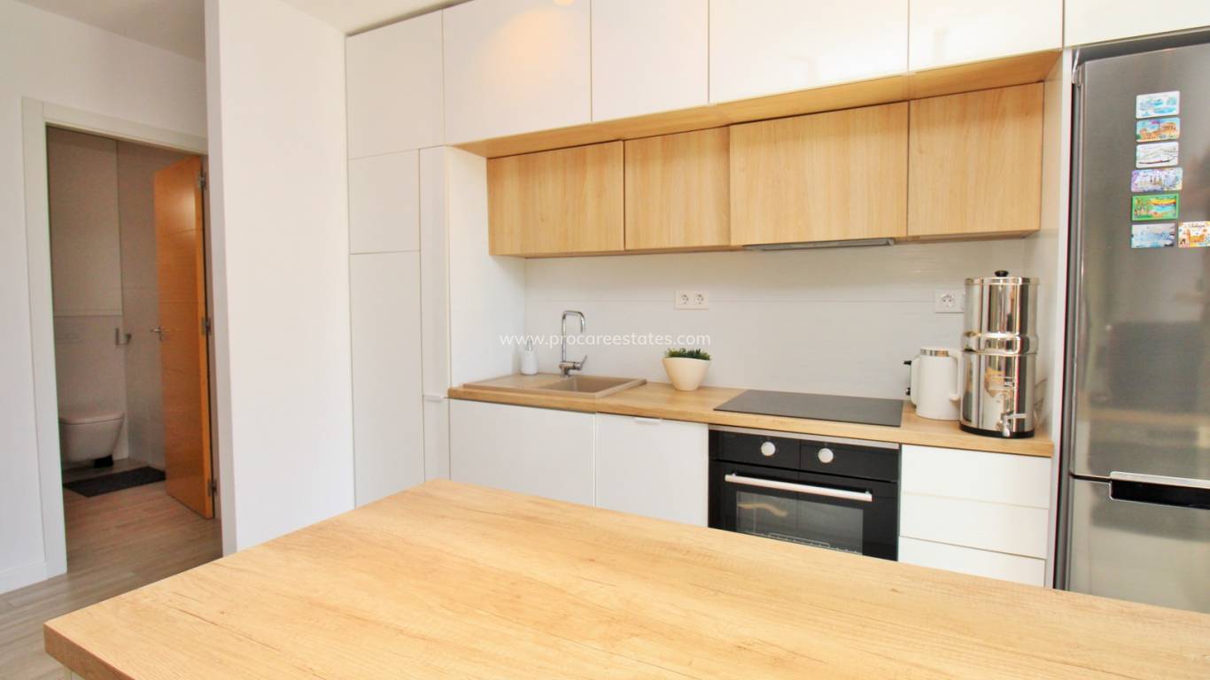 Resale - Villa - Orihuela Costa - La Zenia