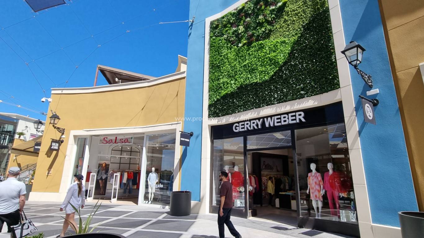 Resale - Villa - Orihuela Costa - La Zenia