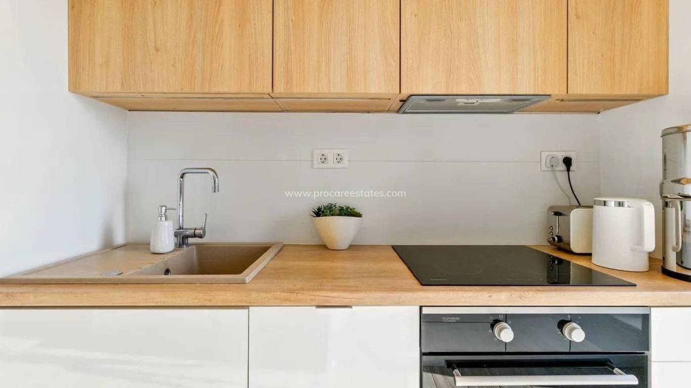 Resale - Villa - Orihuela Costa - La Zenia