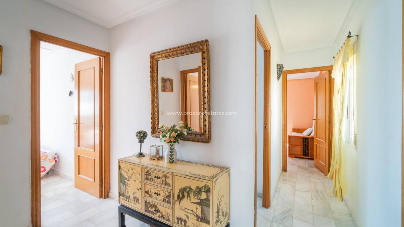 Resale - Villa - Orihuela Costa - La Zenia