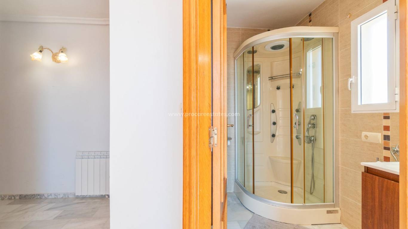 Resale - Villa - Orihuela Costa - La Zenia