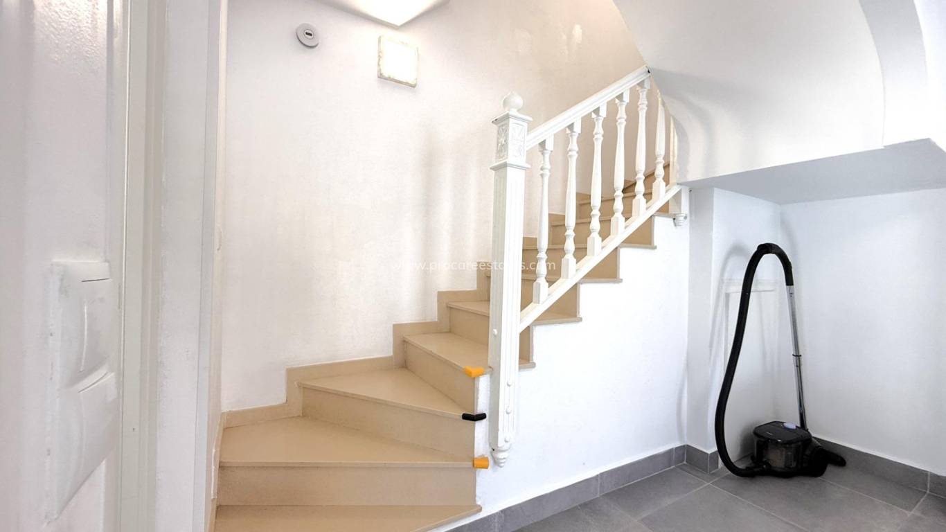 Resale - Villa - Orihuela Costa - La Zenia