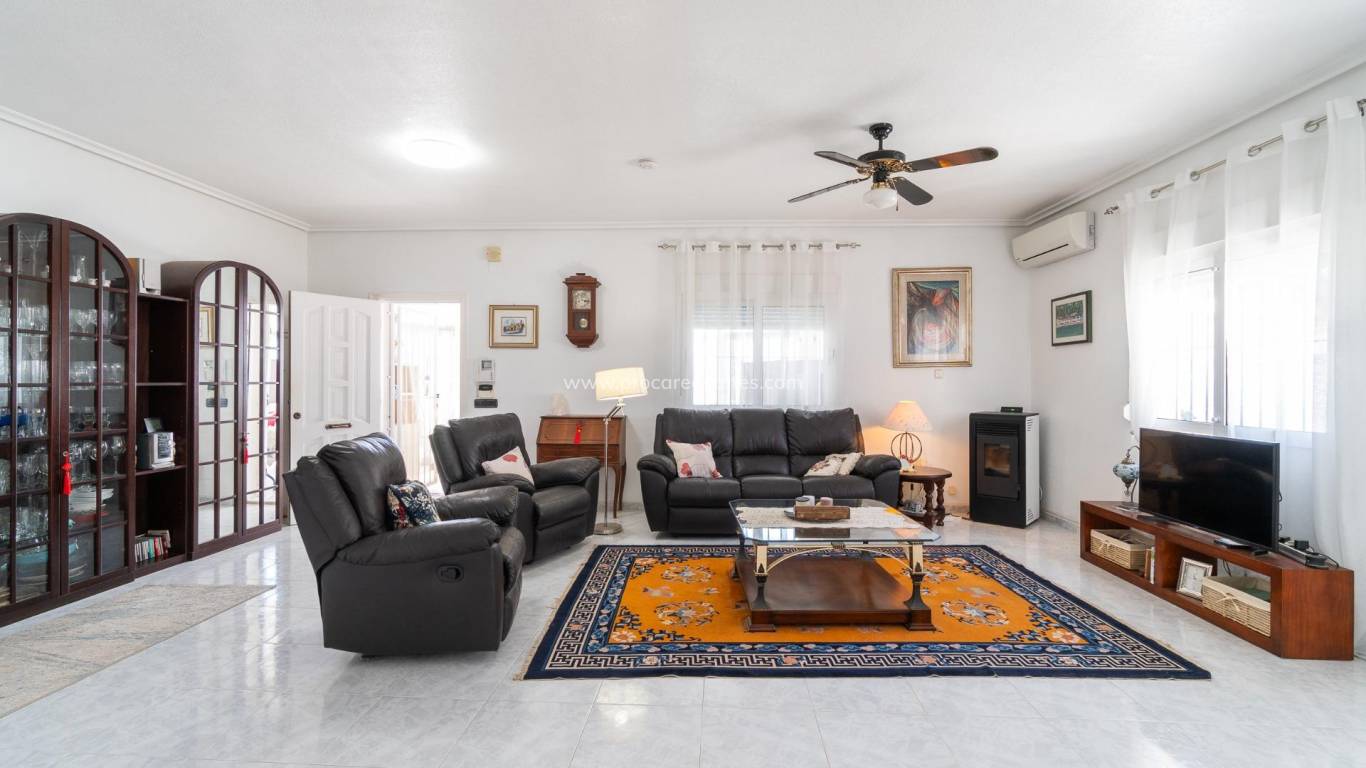 Resale - Villa - Orihuela Costa - La Zenia