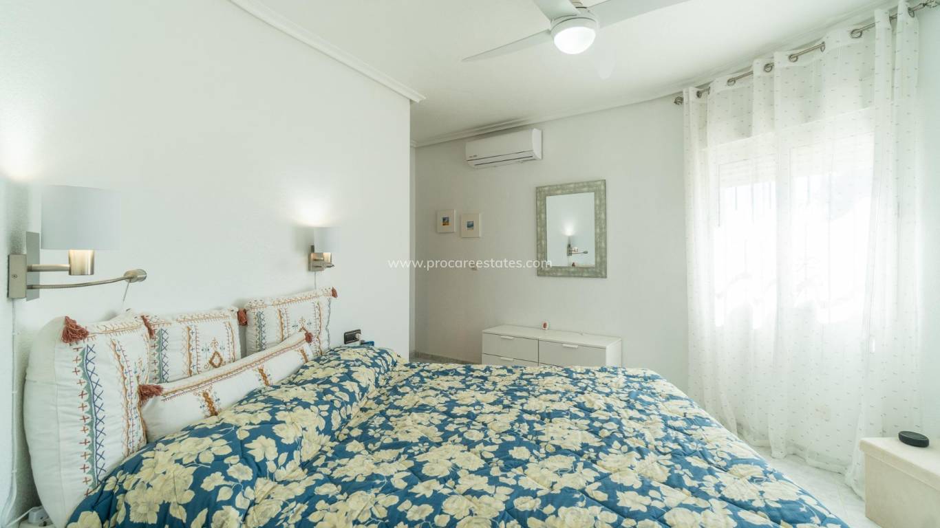 Resale - Villa - Orihuela Costa - La Zenia