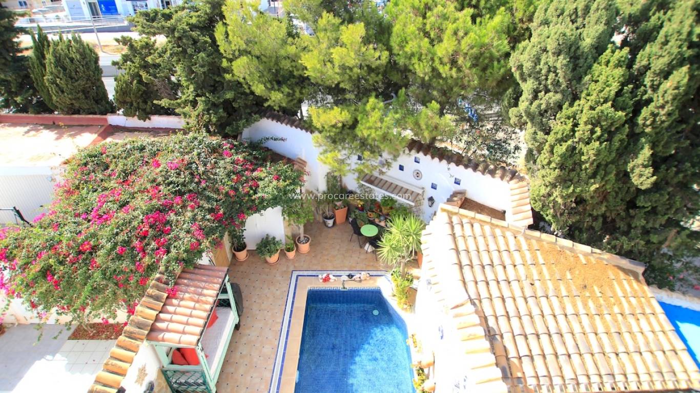 Resale - Villa - Orihuela Costa - La Zenia