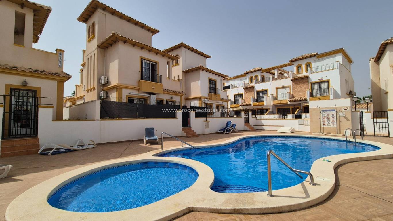 Resale - Villa - Orihuela Costa - Lomas de Cabo Roig-Los Dolses