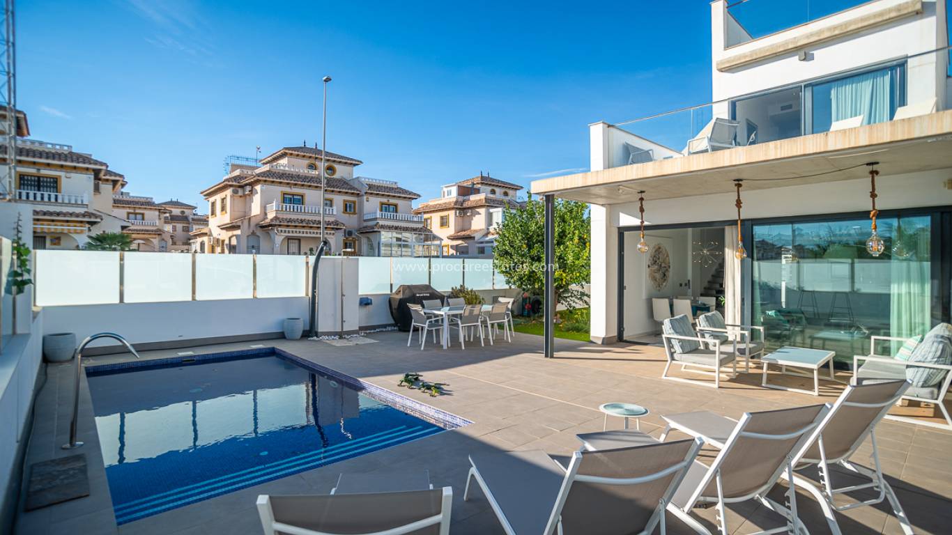 Resale - Villa - Orihuela Costa - Lomas de Cabo Roig