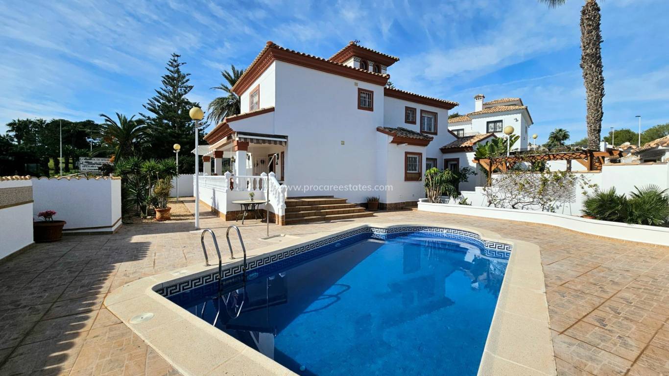 Resale - Villa - Orihuela Costa - Lomas de Campoamor-Las Ramblas