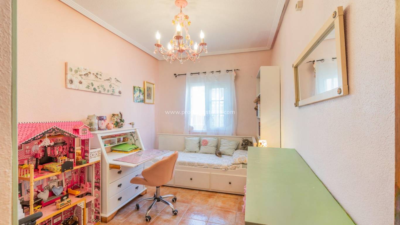 Resale - Villa - Orihuela Costa - Los Balcones