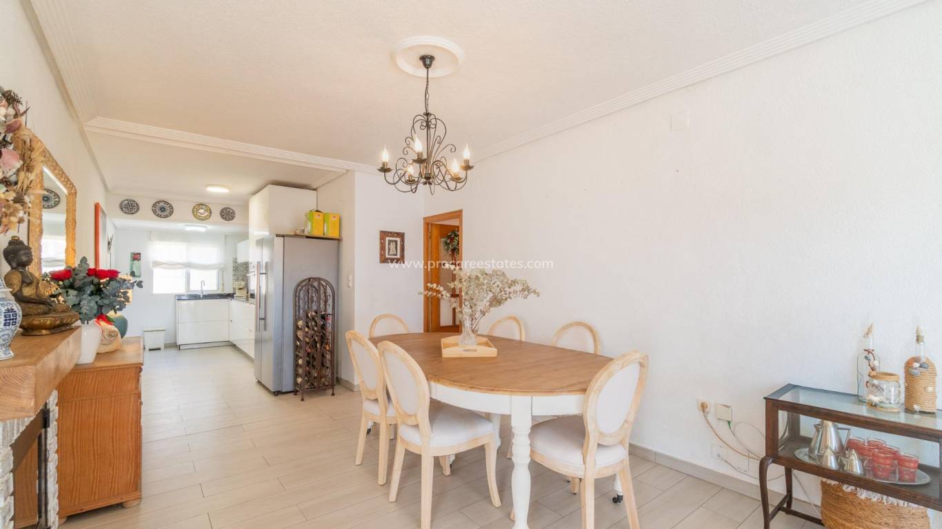 Resale - Villa - Orihuela Costa - Los Balcones