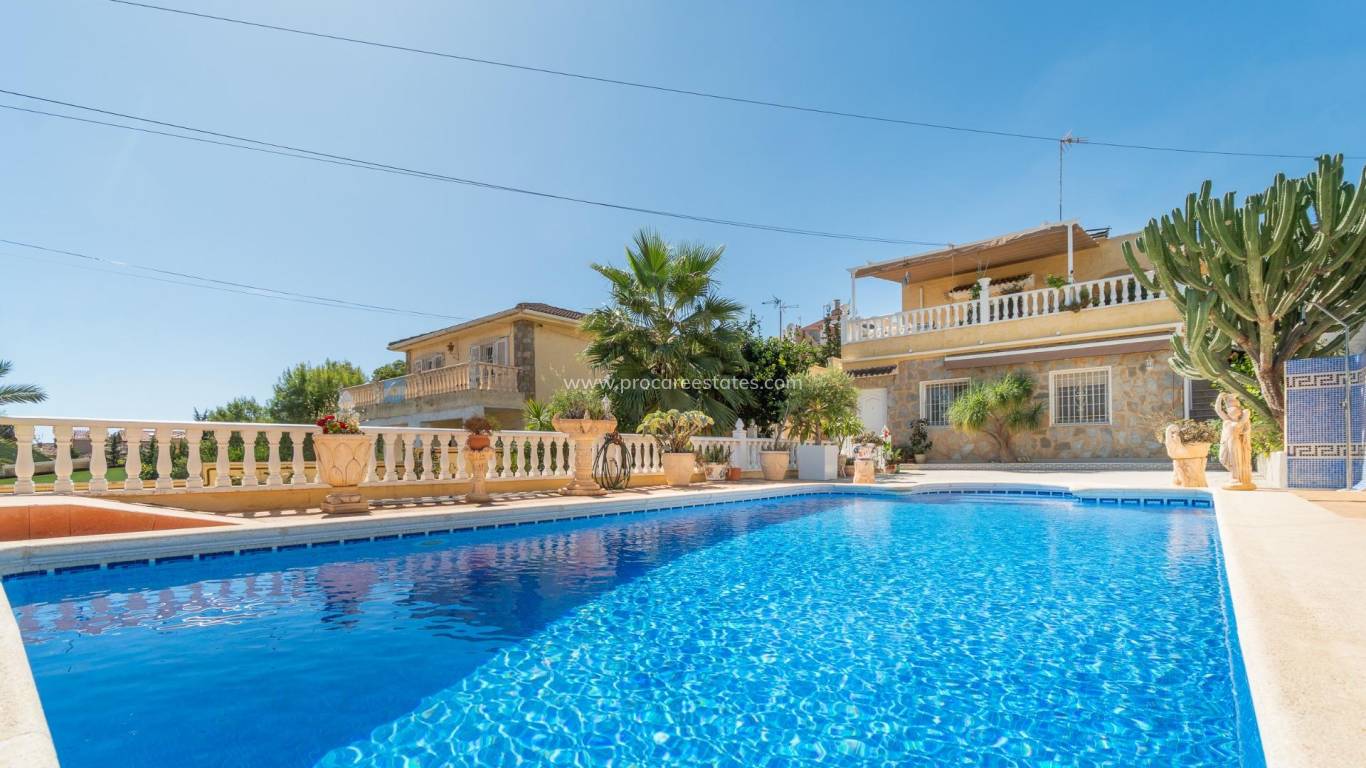Resale - Villa - Orihuela Costa - Los Balcones