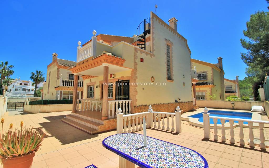 Resale - Villa - Orihuela Costa - LOS DOLSES