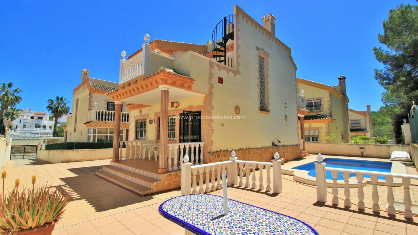 Resale - Villa - Orihuela Costa - LOS DOLSES