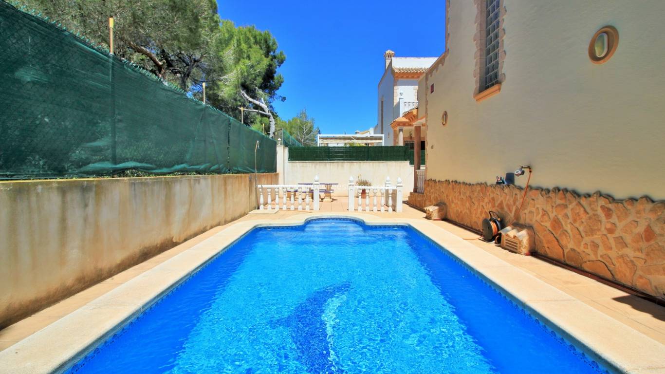 Resale - Villa - Orihuela Costa - LOS DOLSES