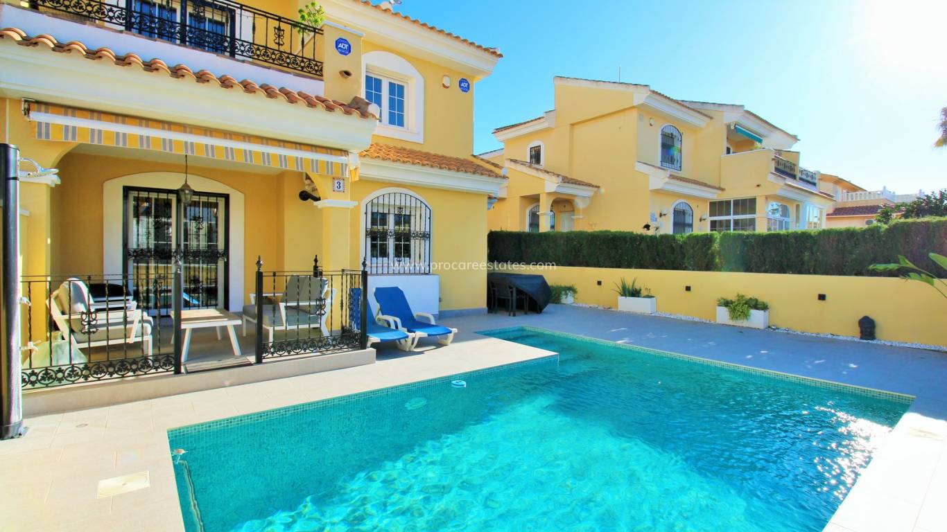 Resale - Villa - Orihuela Costa - LOS DOLSES