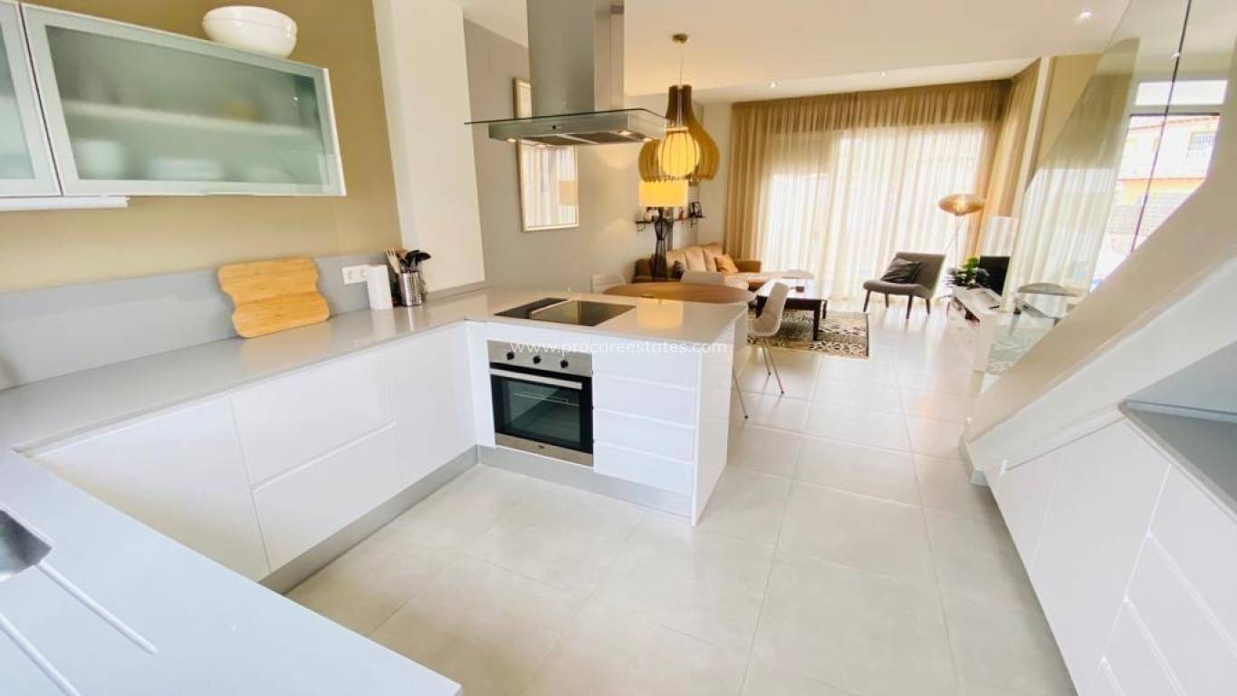 Resale - Villa - Orihuela Costa - Montezenia