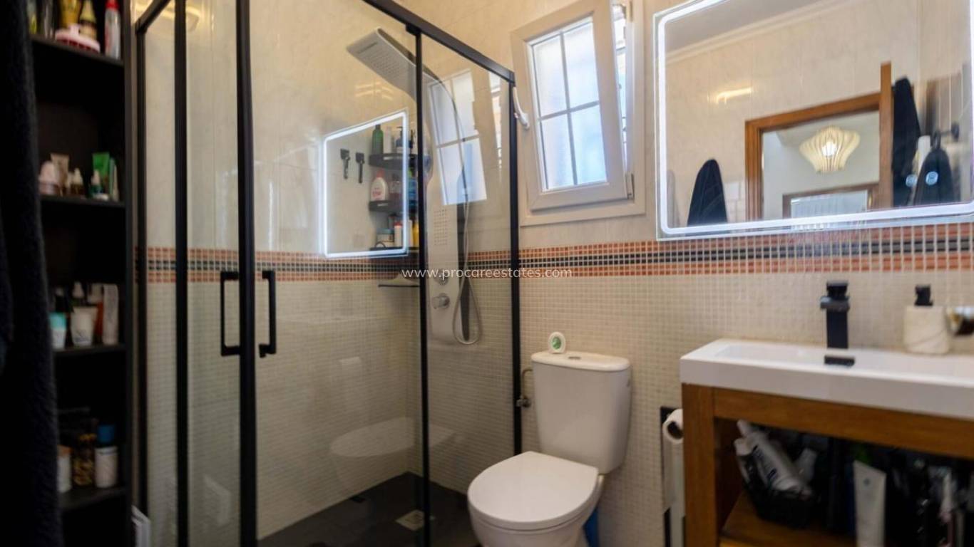 Resale - Villa - Orihuela Costa - Montezenia