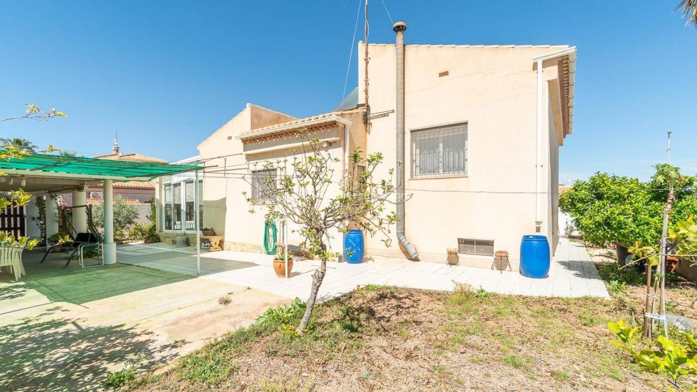 Resale - Villa - Orihuela Costa - Playa Flamenca