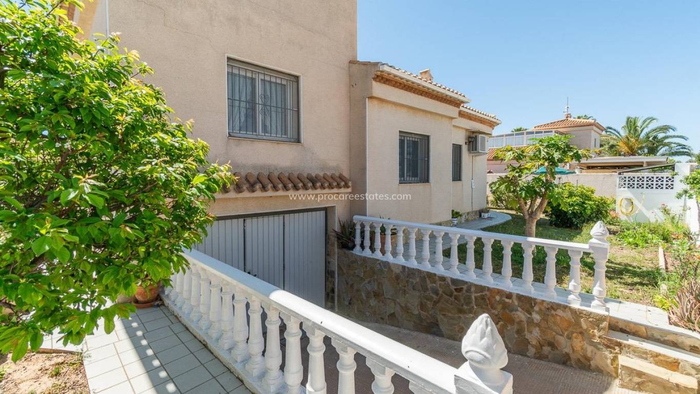 Resale - Villa - Orihuela Costa - Playa Flamenca