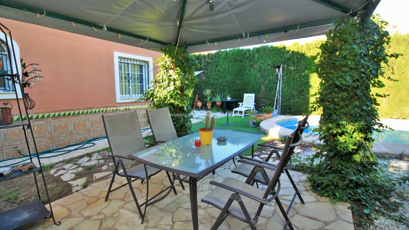 Resale - Villa - Orihuela Costa - Playa Flamenca