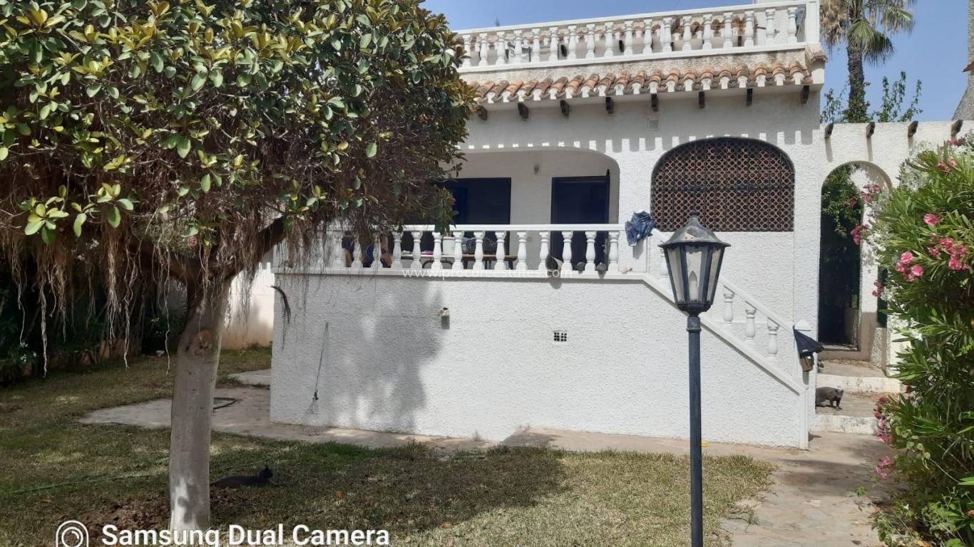 Resale - Villa - Orihuela Costa - Playa Flamenca