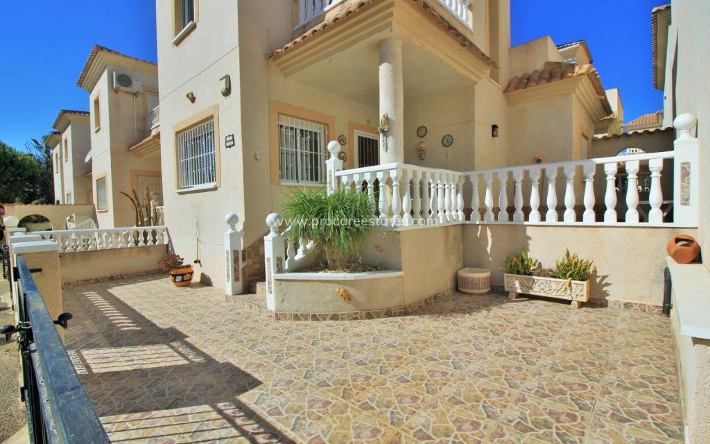 Resale - Villa - Orihuela Costa - Playa Flamenca