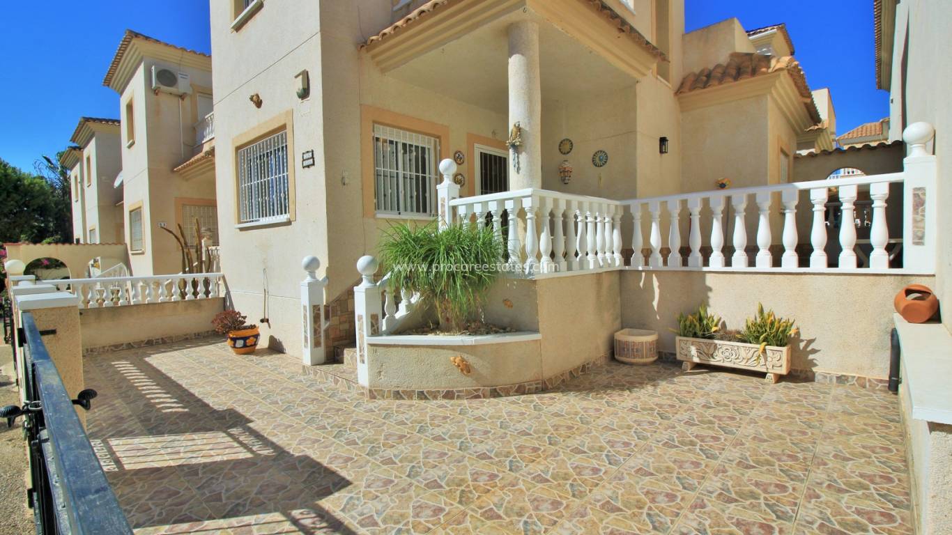 Resale - Villa - Orihuela Costa - Playa Flamenca