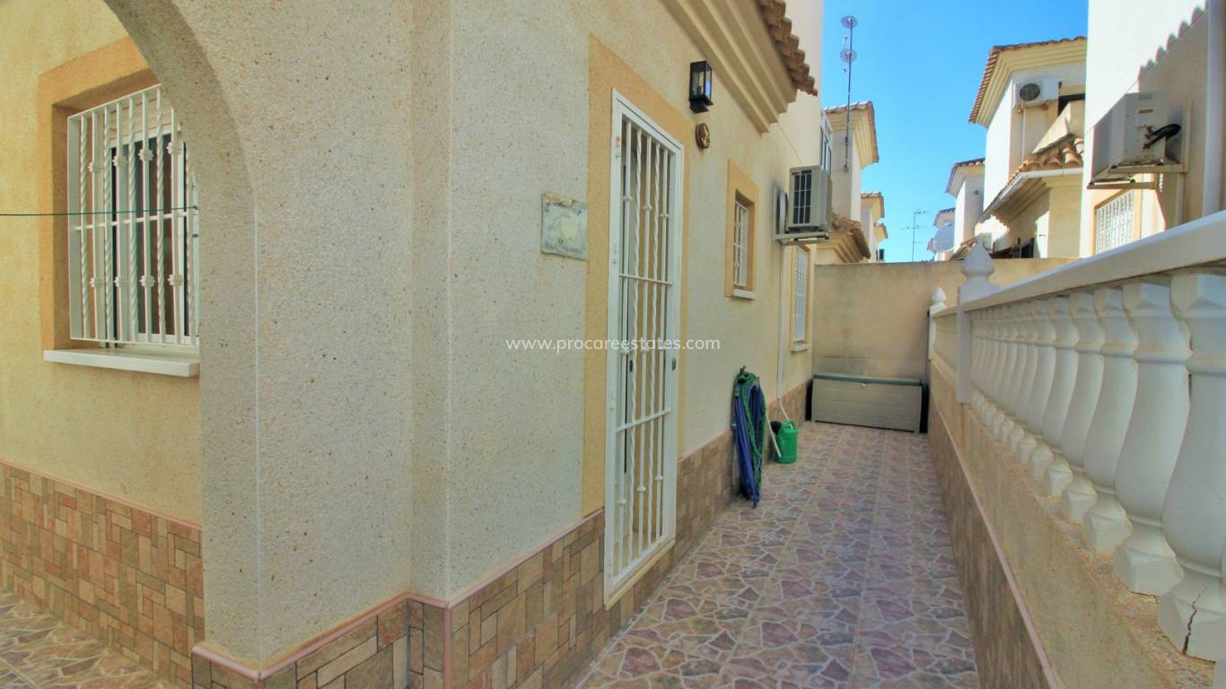 Resale - Villa - Orihuela Costa - Playa Flamenca