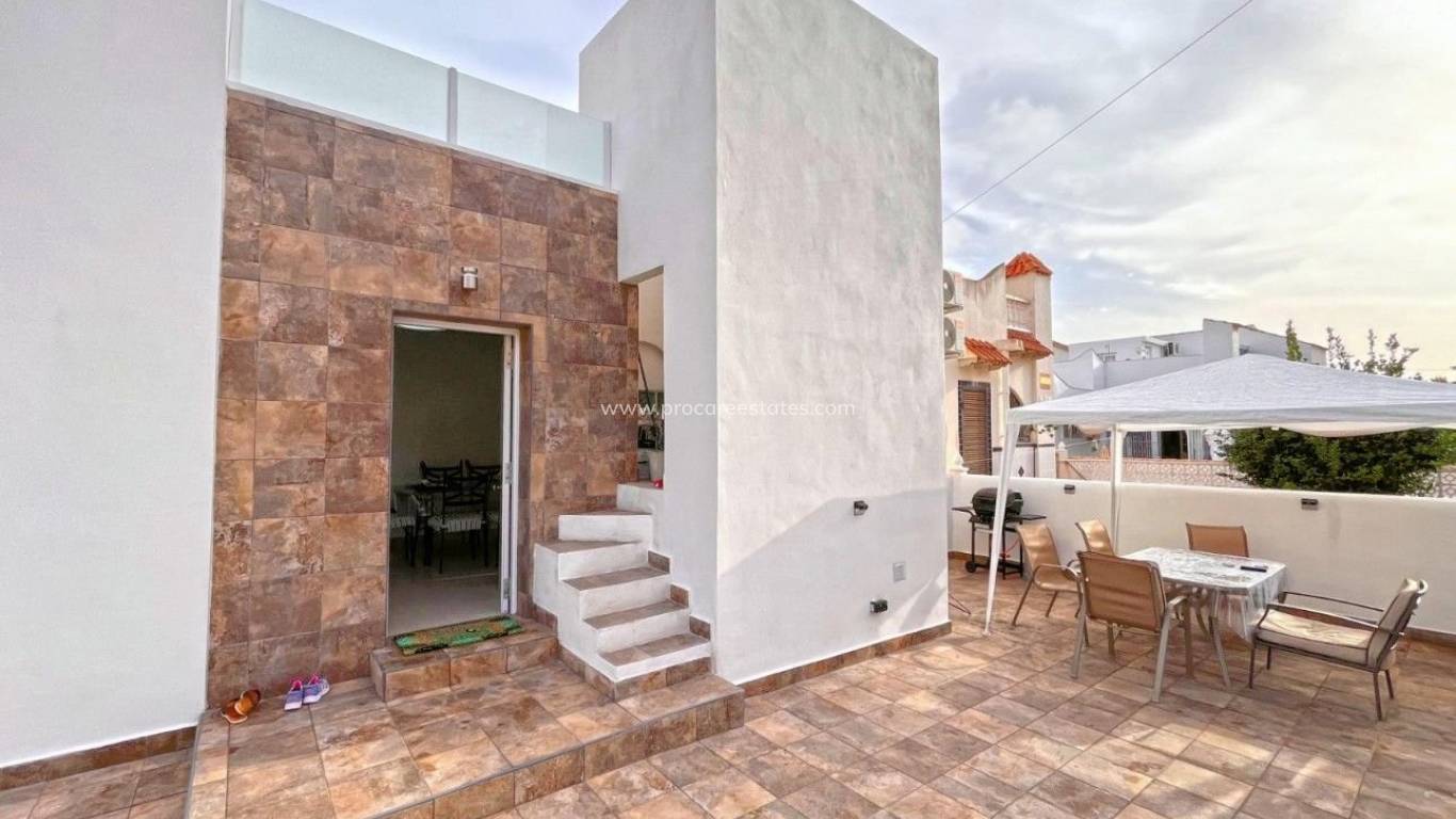 Resale - Villa - Orihuela Costa - Playa Flamenca