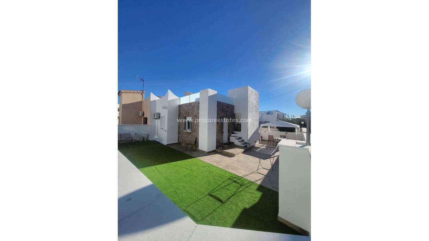 Resale - Villa - Orihuela Costa - Playa Flamenca