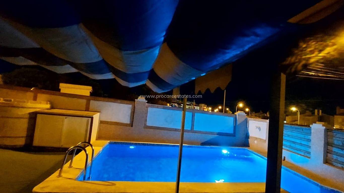 Resale - Villa - Orihuela Costa - Playa Flamenca