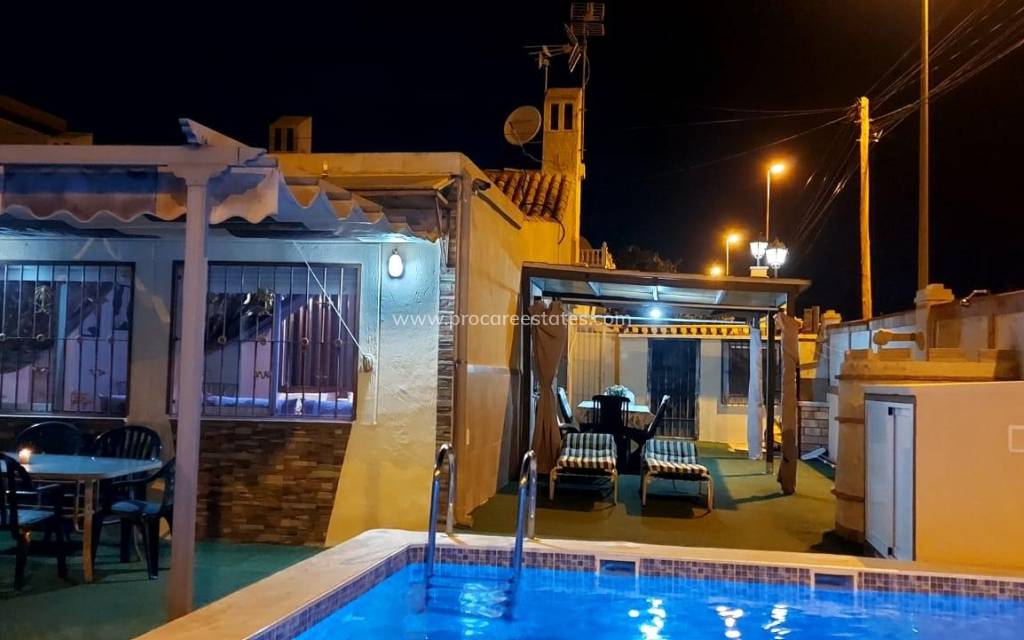 Resale - Villa - Orihuela Costa - Playa Flamenca
