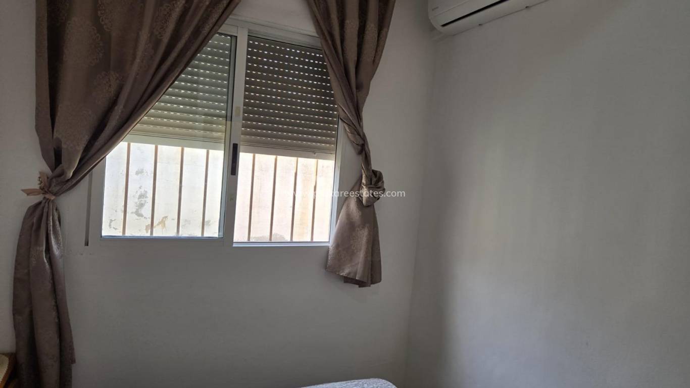 Resale - Villa - Orihuela Costa - Playa Flamenca