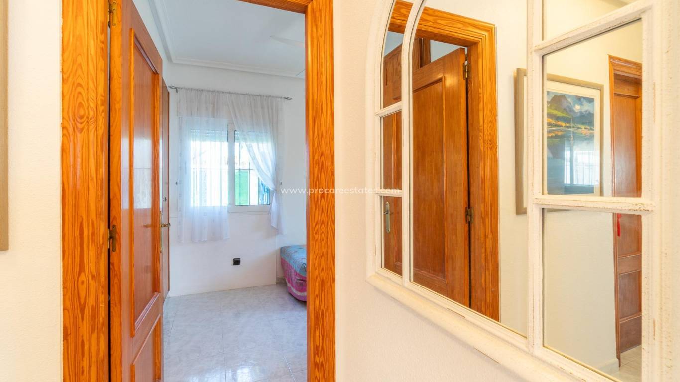 Resale - Villa - Orihuela Costa - Playa Flamenca