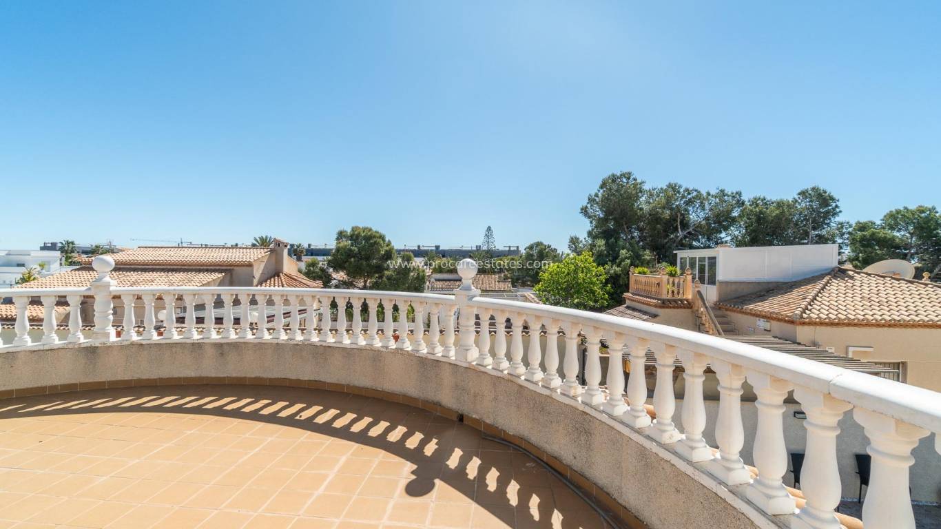 Resale - Villa - Orihuela Costa - Playa Flamenca